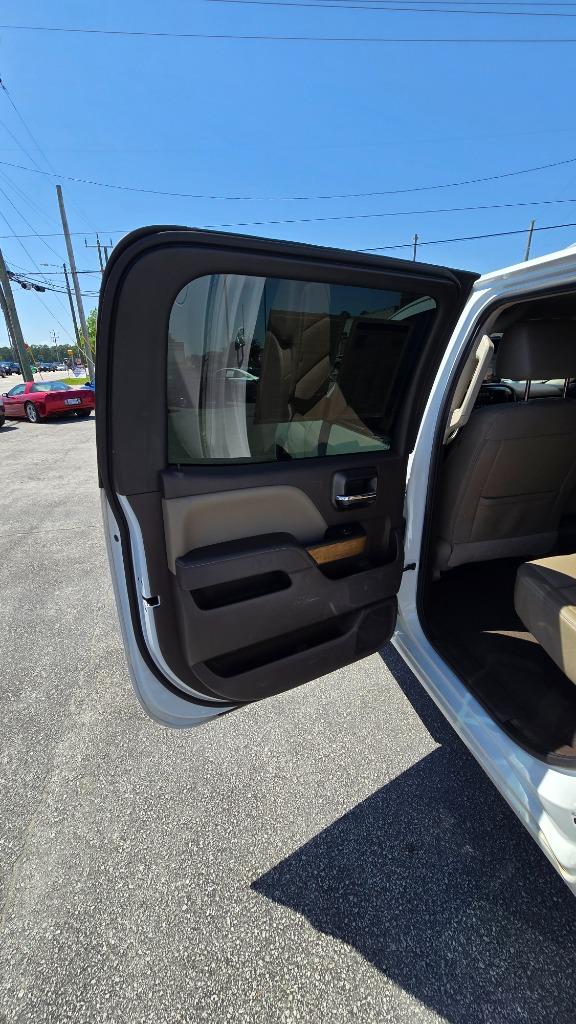 2018 Chevrolet Silverado 1500 LTZ - Photo 17