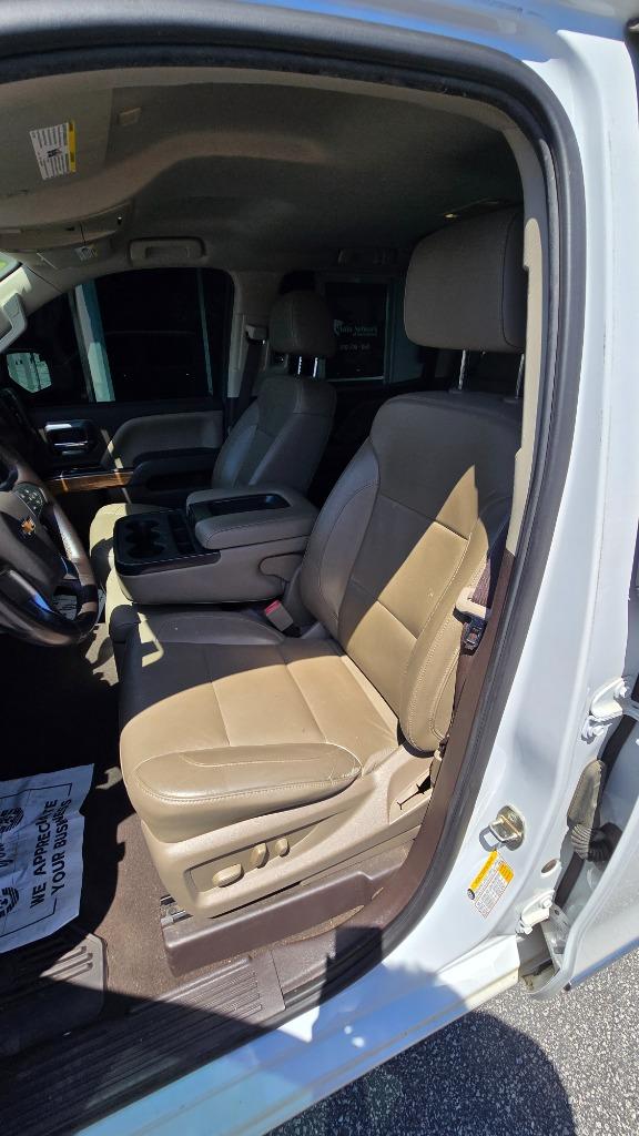 2018 Chevrolet Silverado 1500 LTZ - Photo 12