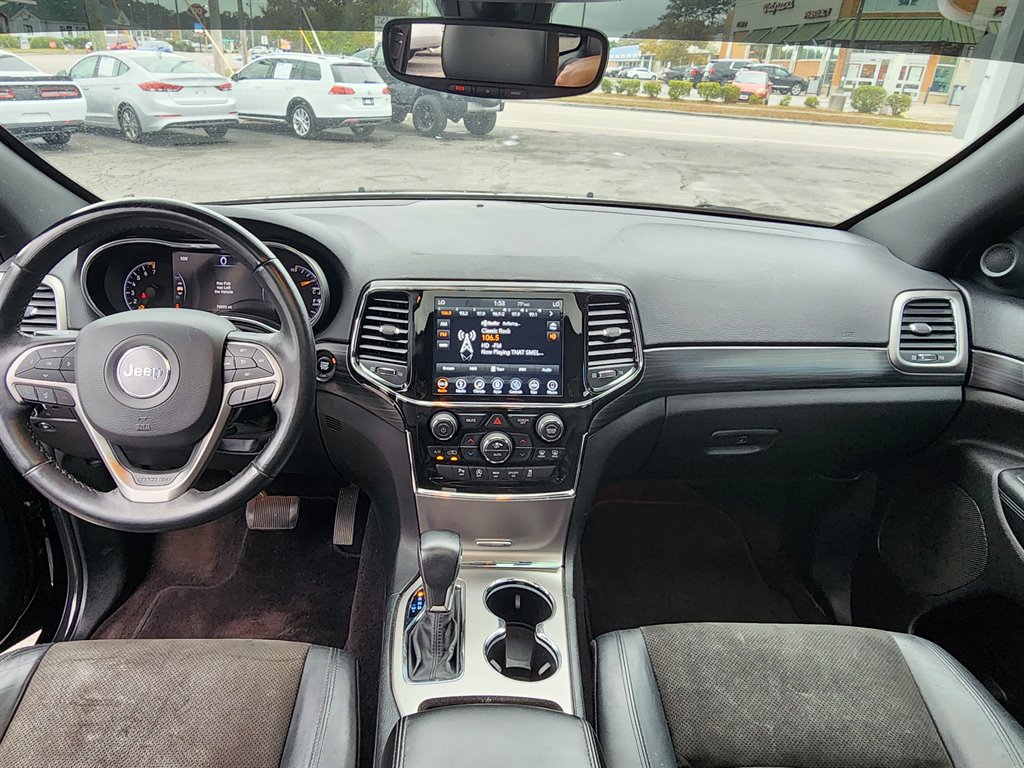 2019 Jeep Grand Cherokee Altitude photo 24