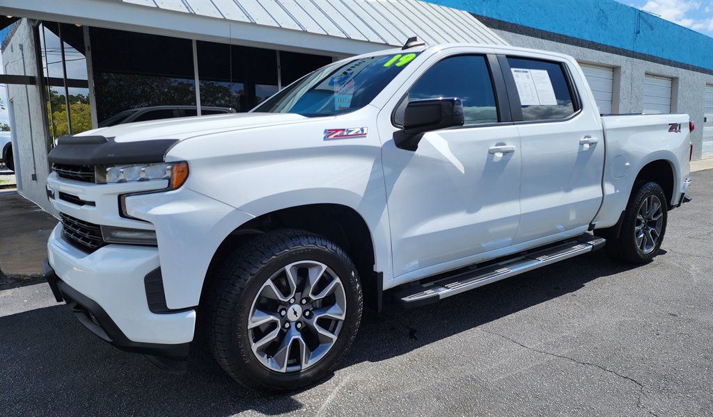 2019 Chevrolet Silverado 1500 RST photo 4