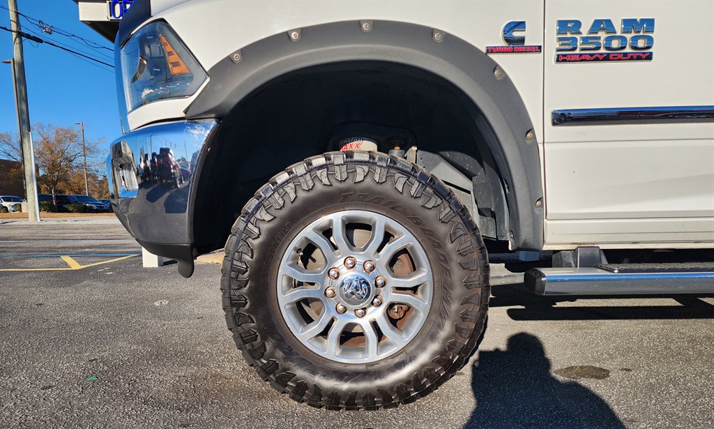 2015 RAM Ram 3500 Pickup Laramie photo 13