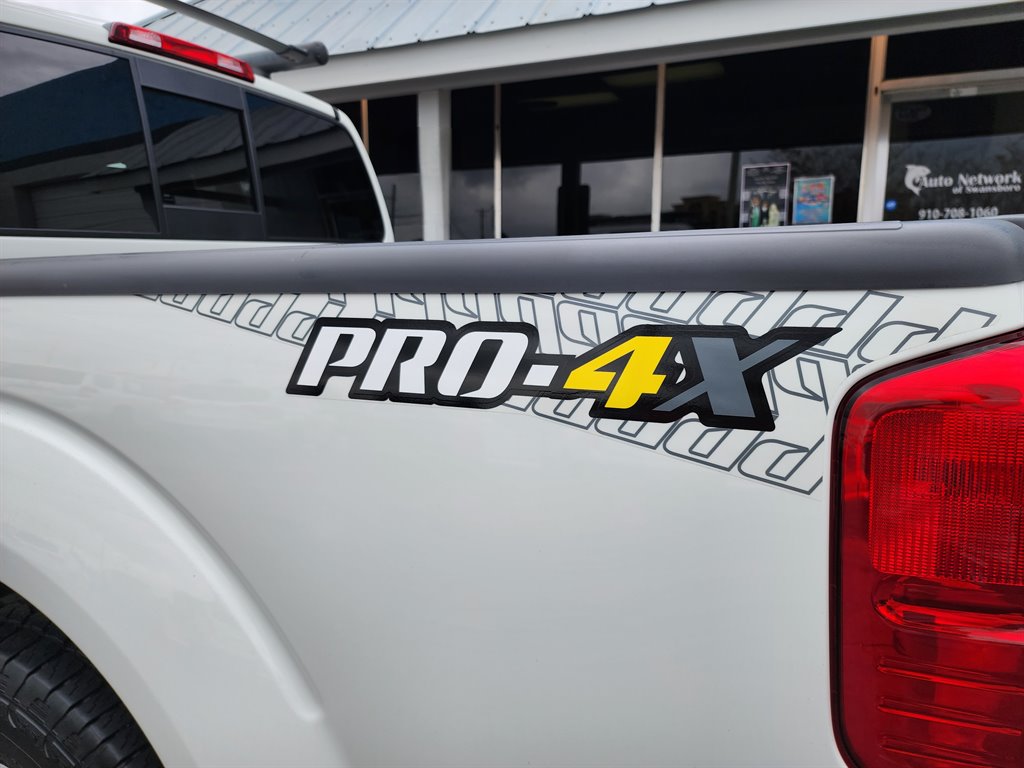 2020 Nissan Frontier PRO-4X photo 4