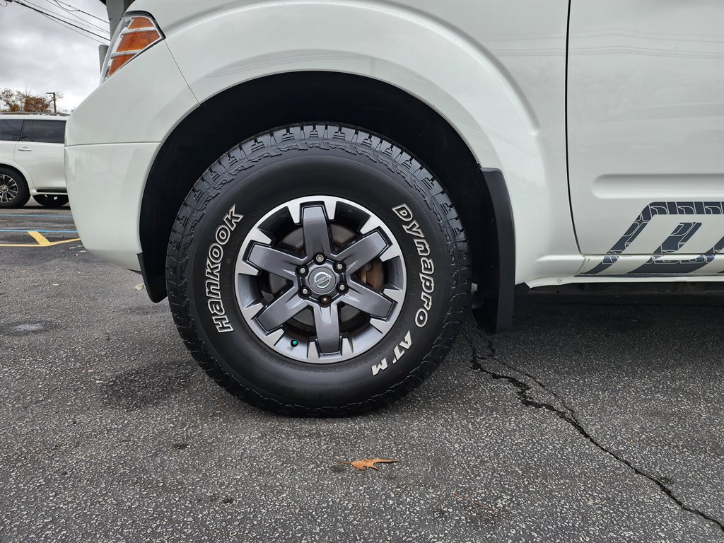 2020 Nissan Frontier PRO-4X photo 11