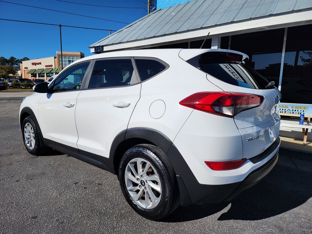 2016 Hyundai Tucson SE photo 4