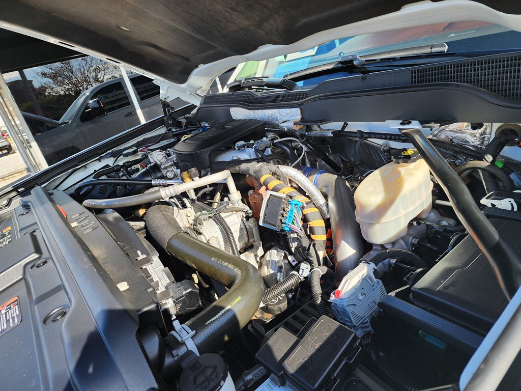 2016 Chevrolet Silverado 2500HD High Country photo 13