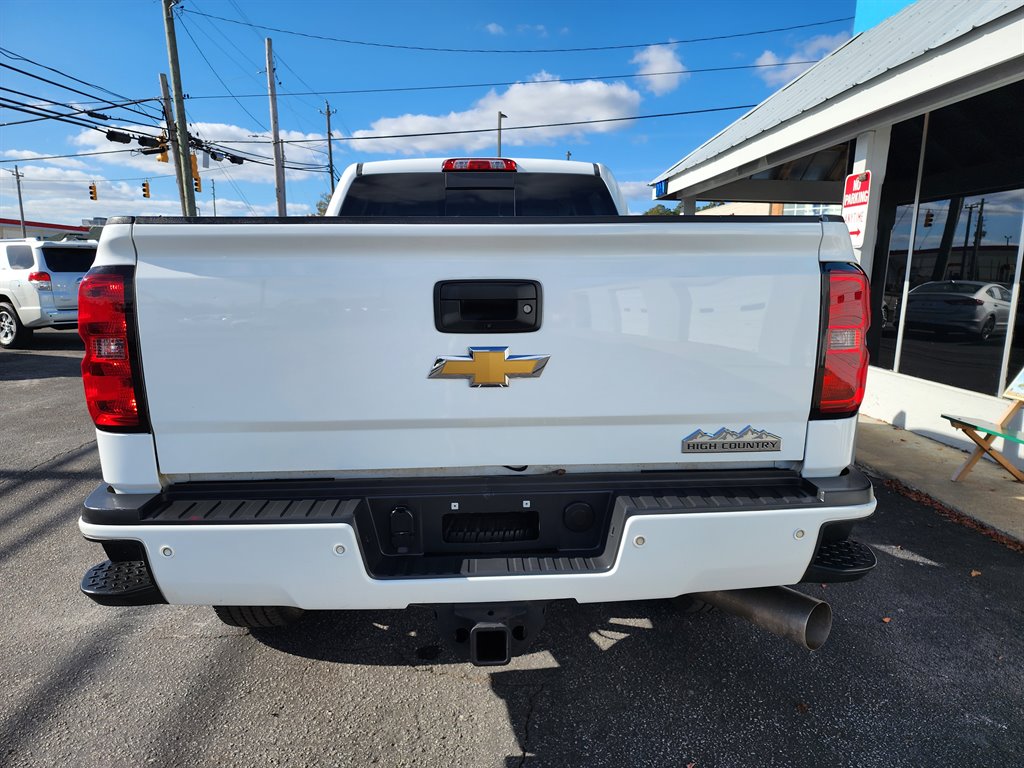 2016 Chevrolet Silverado 2500HD High Country photo 6