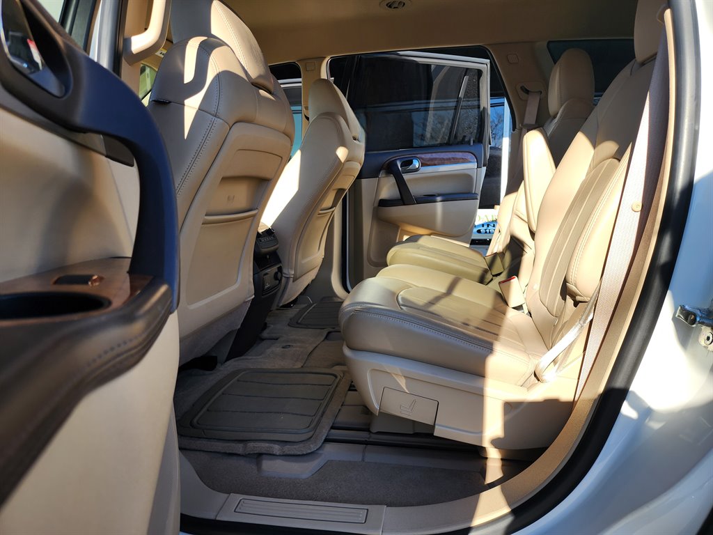 2012 Buick Enclave Premium photo 21