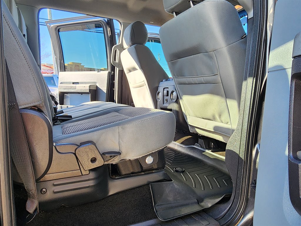 2016 Ford F-250 Super Duty XLT photo 30