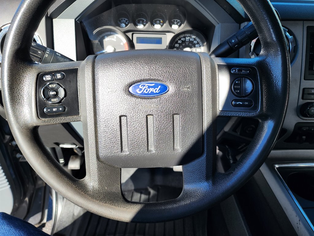 2016 Ford F-250 Super Duty XLT photo 19