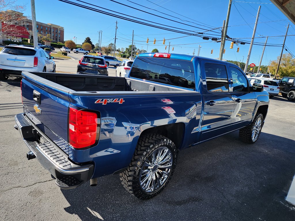 2017 Chevrolet Silverado 1500 LT photo 7