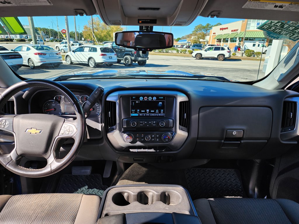 2017 Chevrolet Silverado 1500 LT photo 25