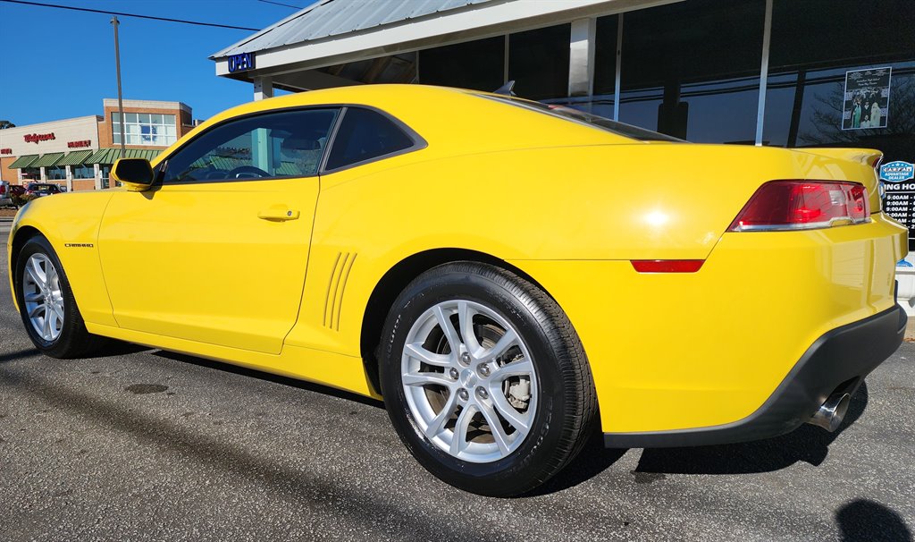 2015 Chevrolet Camaro 2LS photo 4