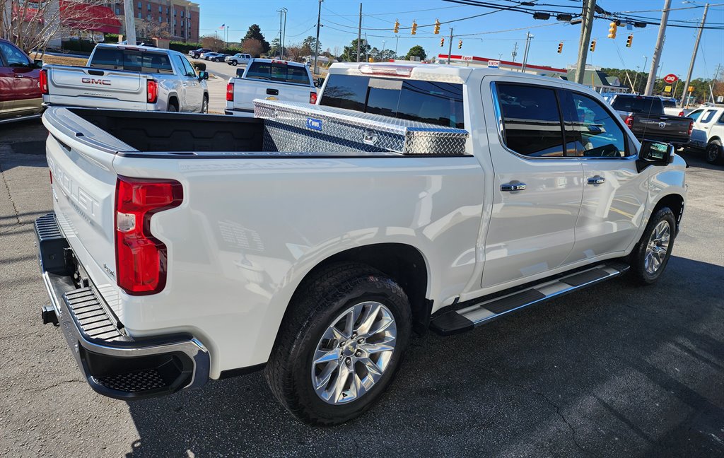 2019 Chevrolet Silverado 1500 LTZ photo 7