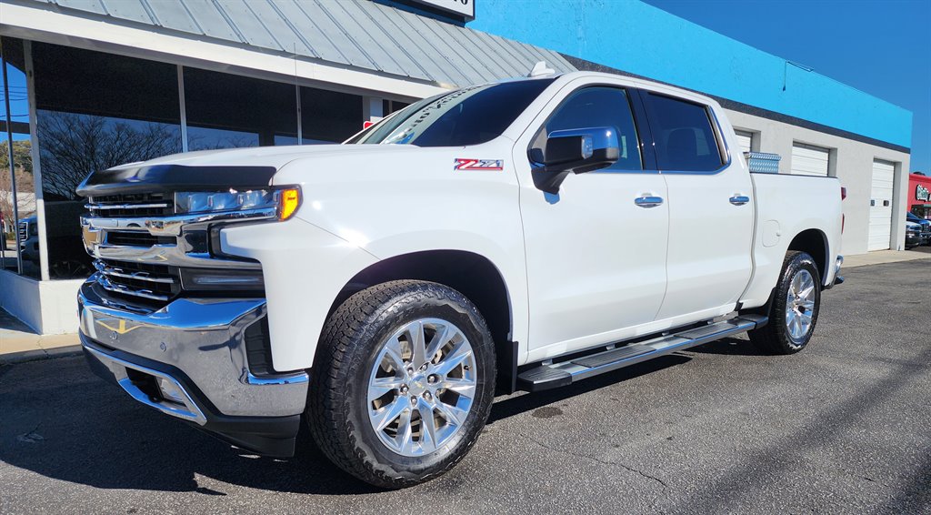 2019 Chevrolet Silverado 1500 LTZ photo 3