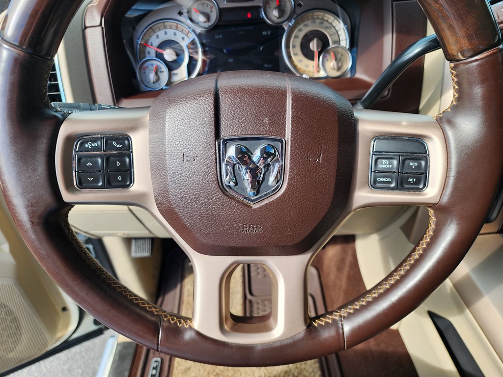 2018 RAM Ram 2500 Pickup Laramie Longhorn photo 18