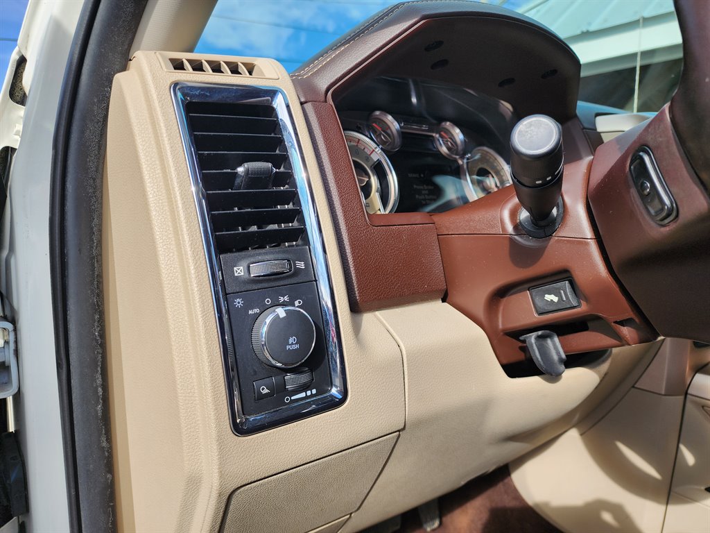 2018 RAM Ram 2500 Pickup Laramie Longhorn photo 15