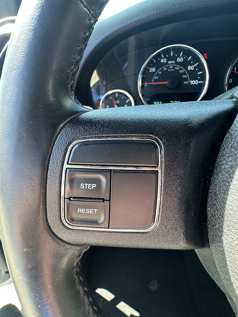 2016 Jeep Wrangler Unlimited Sahara photo 22