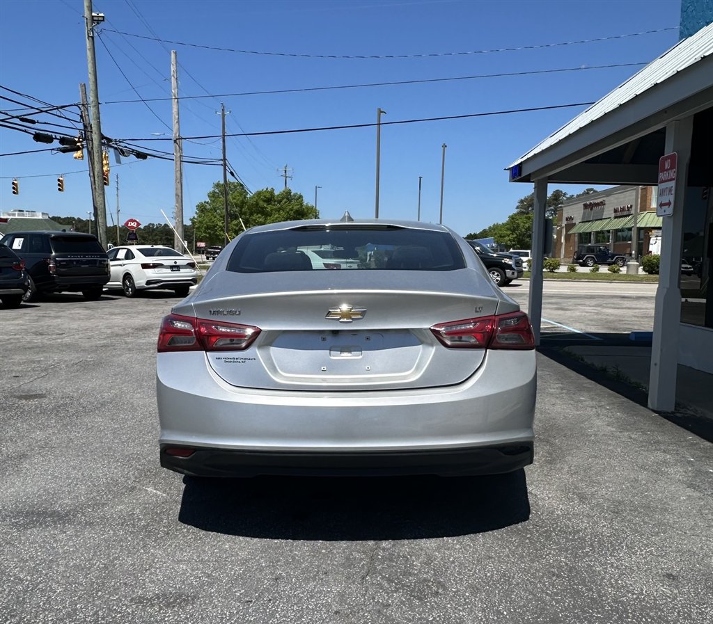 2022 Chevrolet Malibu 1LT photo 5