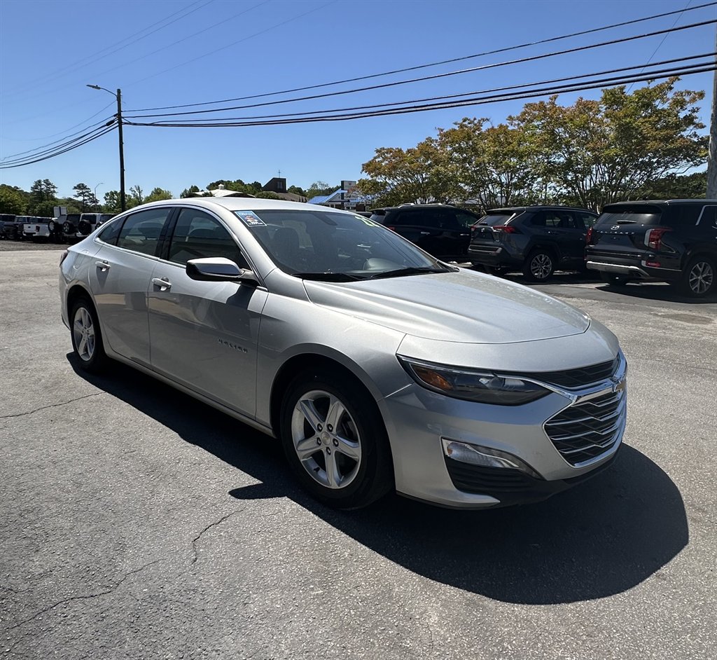 2022 Chevrolet Malibu 1LT photo 3