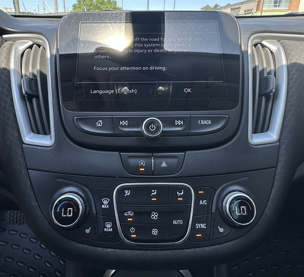 2022 Chevrolet Malibu 1LT photo 12