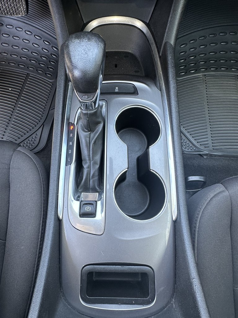2022 Chevrolet Malibu 1LT photo 21