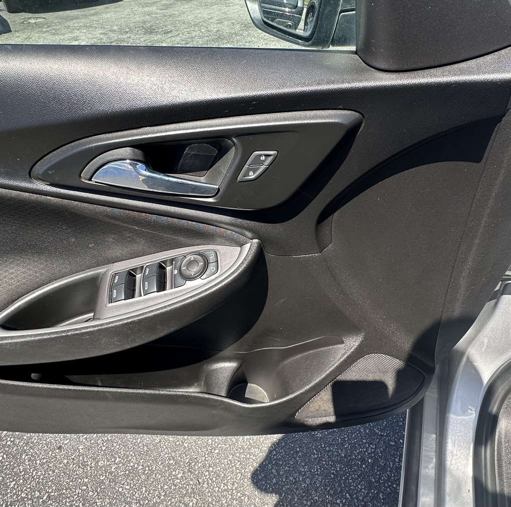 2022 Chevrolet Malibu 1LT photo 9