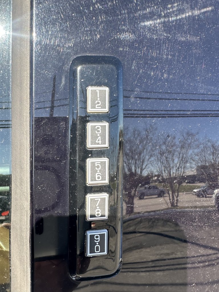 2017 Ford F-150 photo 22