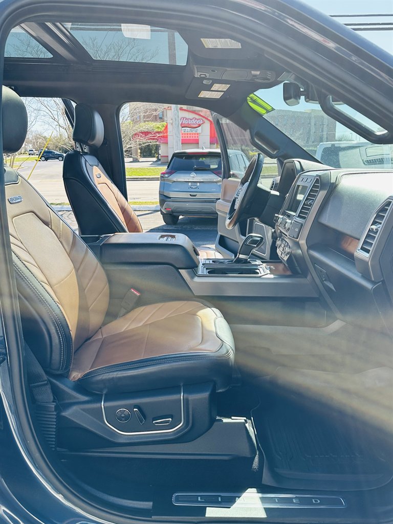 2017 Ford F-150 photo 13