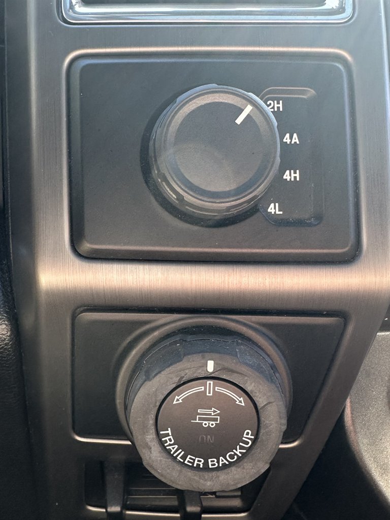 2017 Ford F-150 photo 20