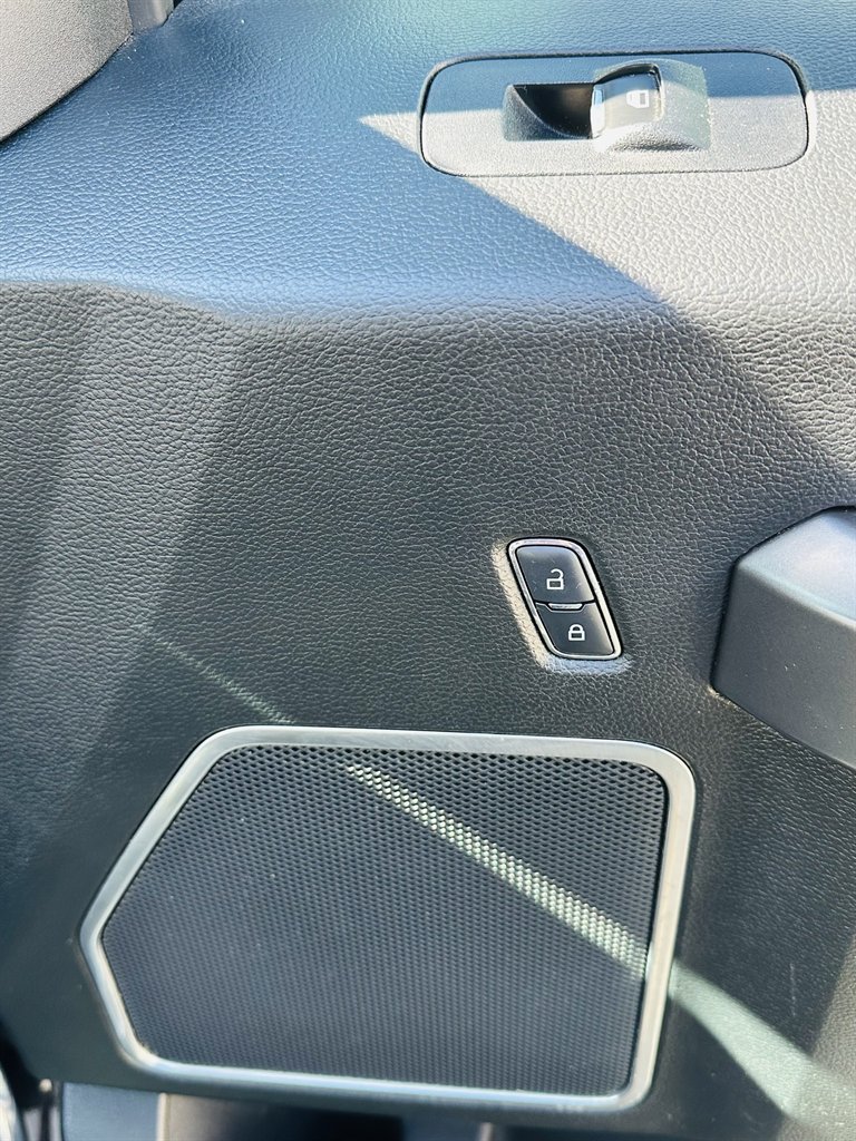2017 Ford F-150 photo 14