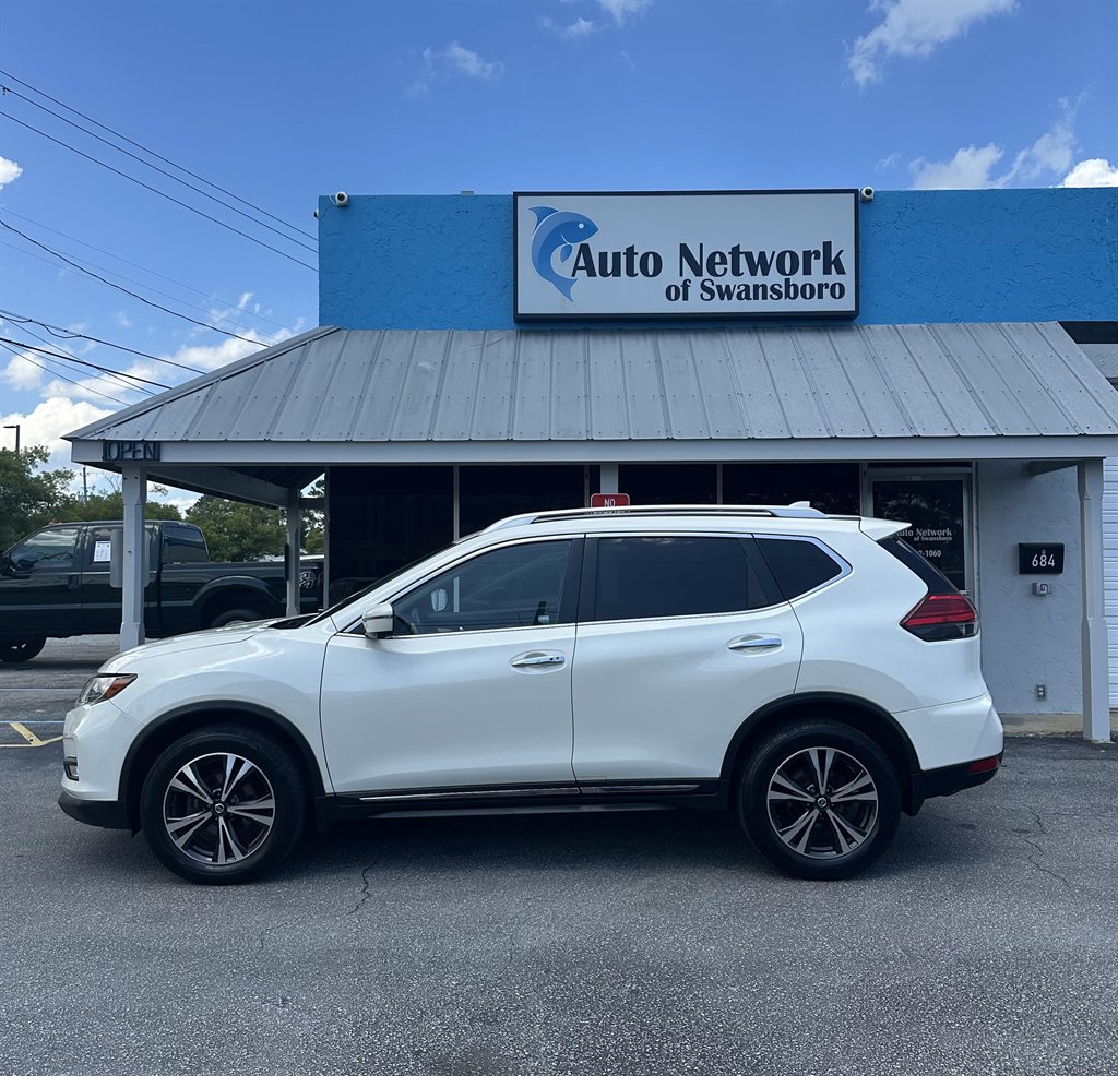 2017 Nissan Rogue SL photo 8