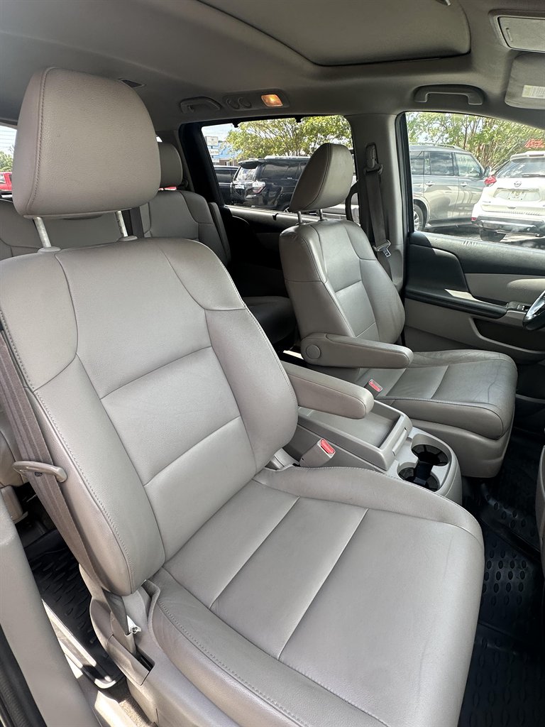 2014 Honda Odyssey EX-L photo 14