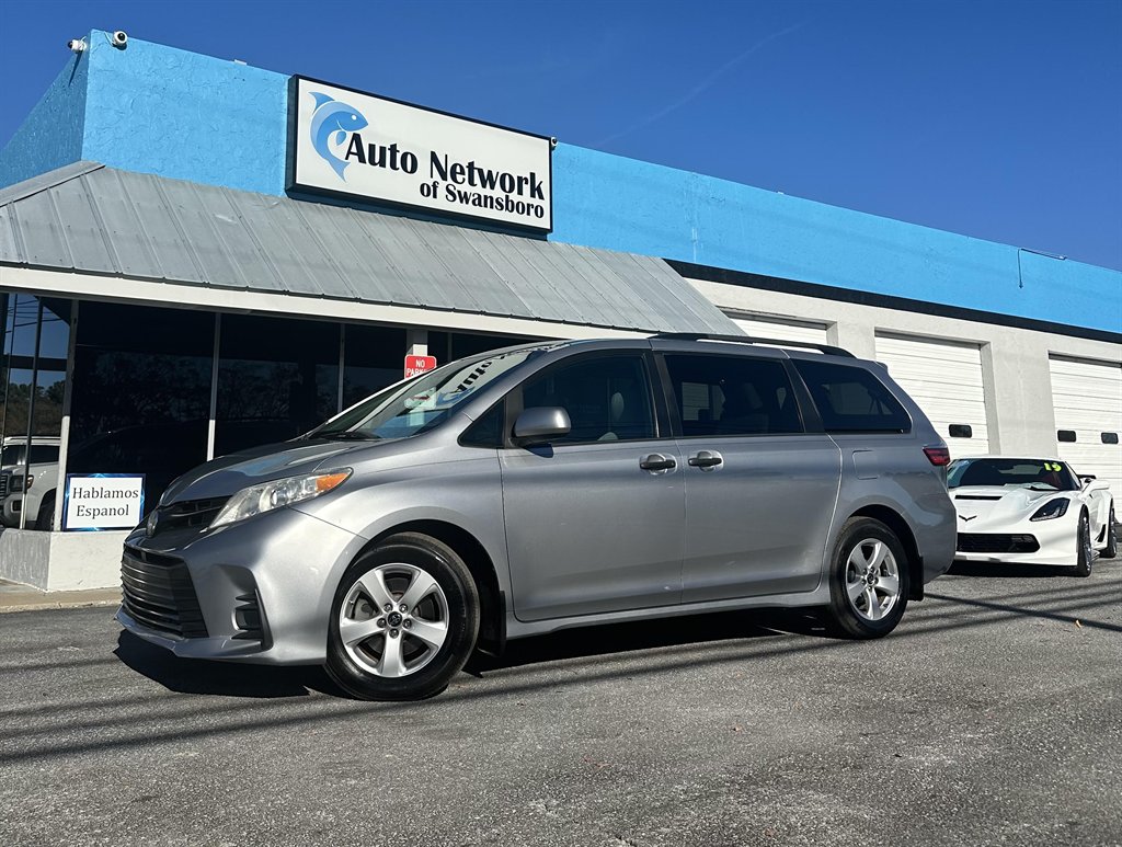 2018 Toyota Sienna L