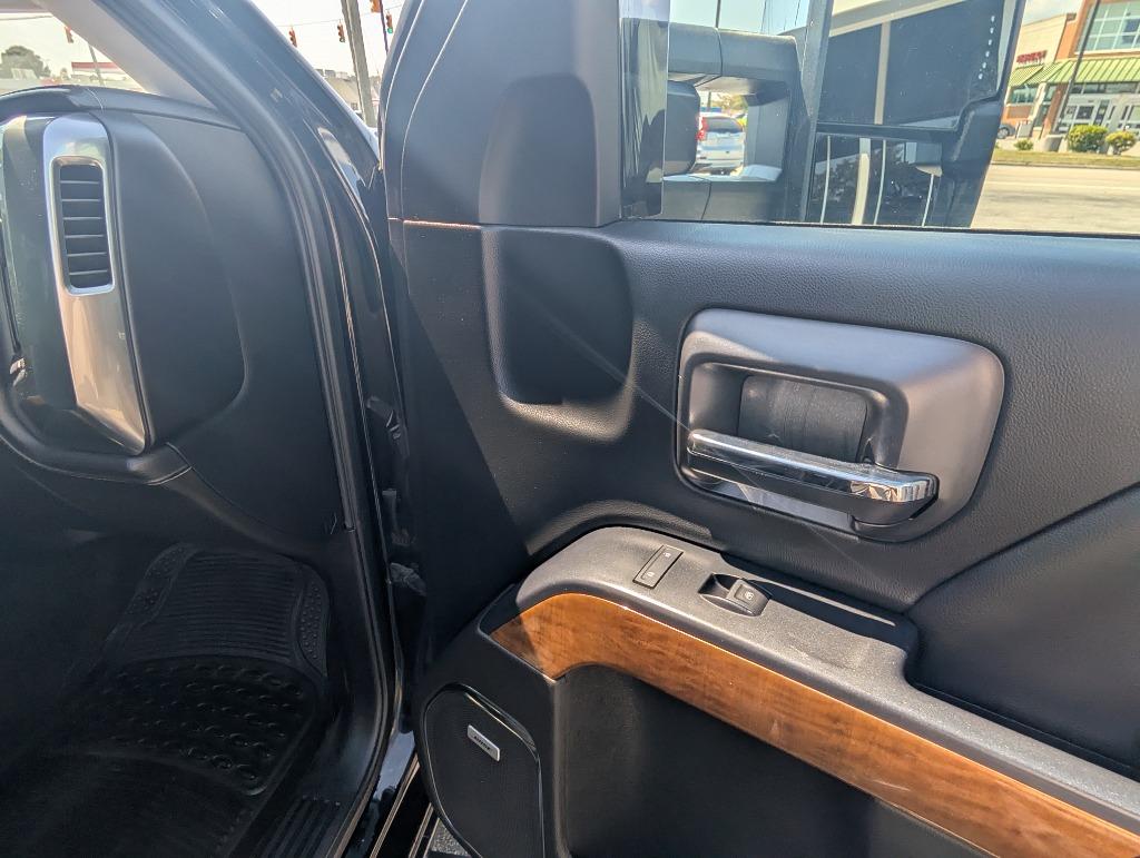 2017 Chevrolet Silverado 3500HD LTZ - Photo 26