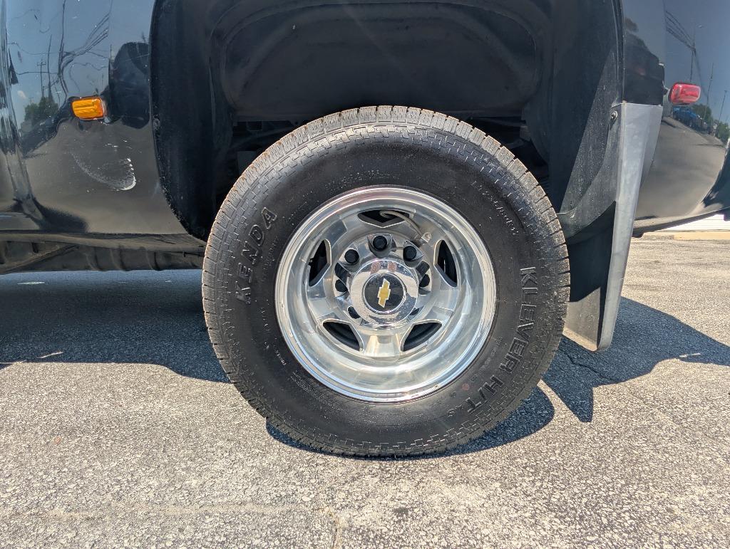 2017 Chevrolet Silverado 3500HD LTZ - Photo 11