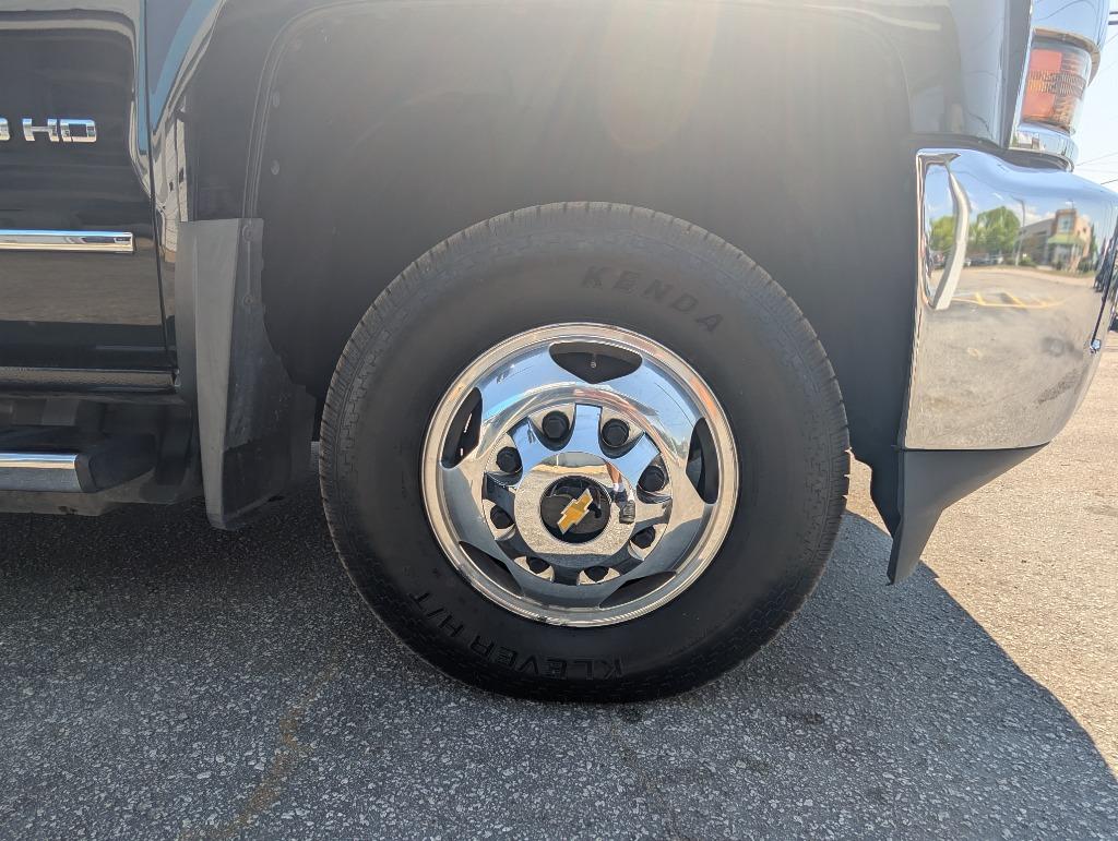 2017 Chevrolet Silverado 3500HD LTZ - Photo 15