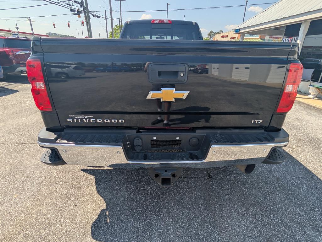 2017 Chevrolet Silverado 3500HD LTZ - Photo 6