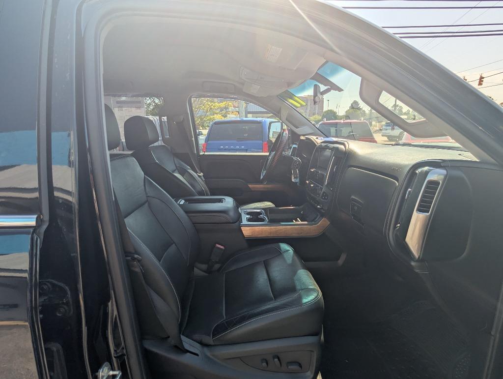 2017 Chevrolet Silverado 3500HD LTZ - Photo 28