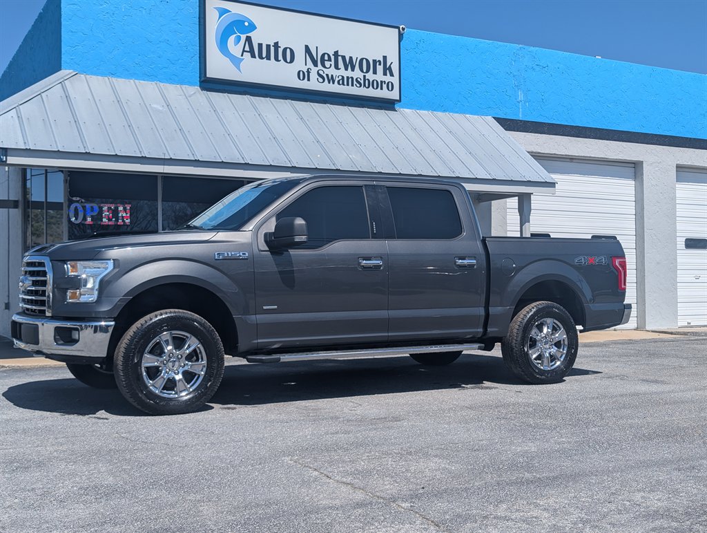 2015 Ford F-150 XLT 4x4 SuperCrew 145-in's photo