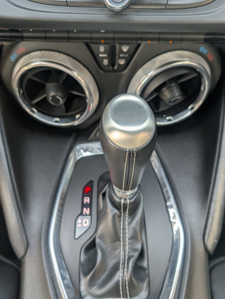 2018 Chevrolet Camaro 2LT - Photo 17