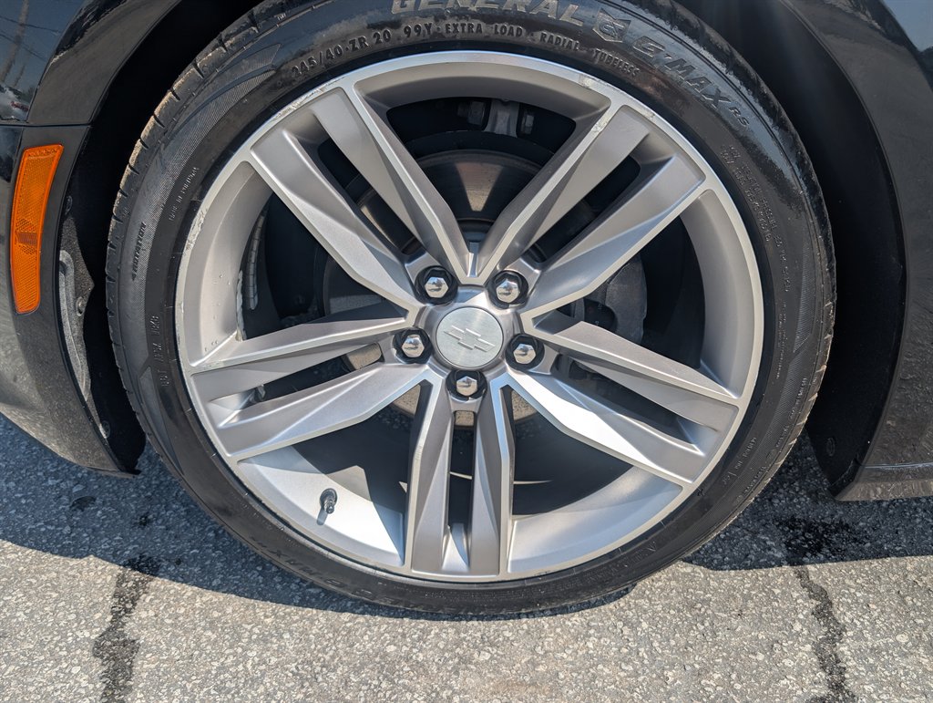 2018 Chevrolet Camaro 2LT - Photo 8