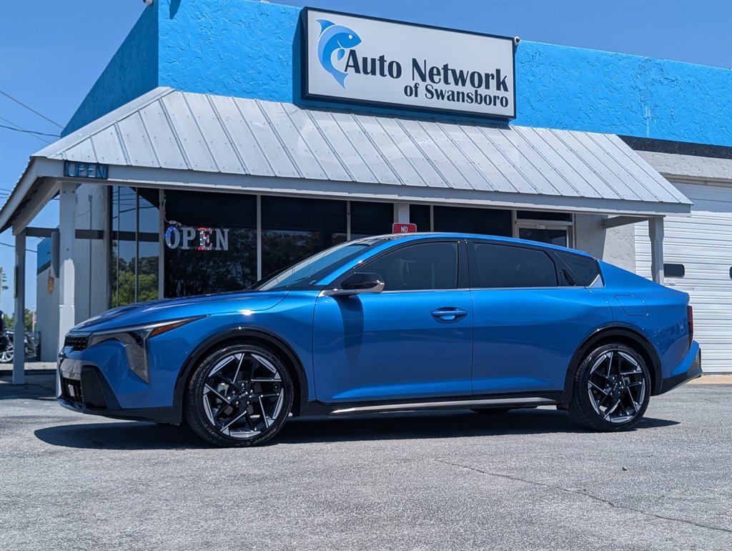 2025 Kia K4 GT-Line AT's photo