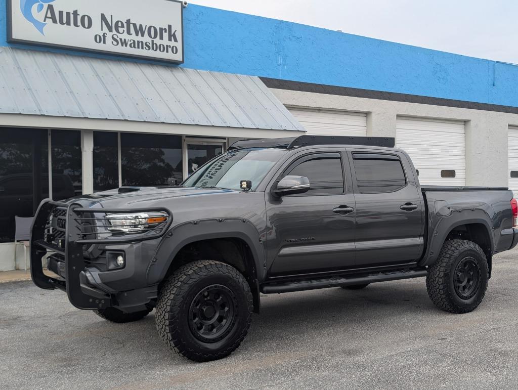 2017 Toyota Tacoma TRD Sport Double Cab 4x4 V6 Auto SB's photo