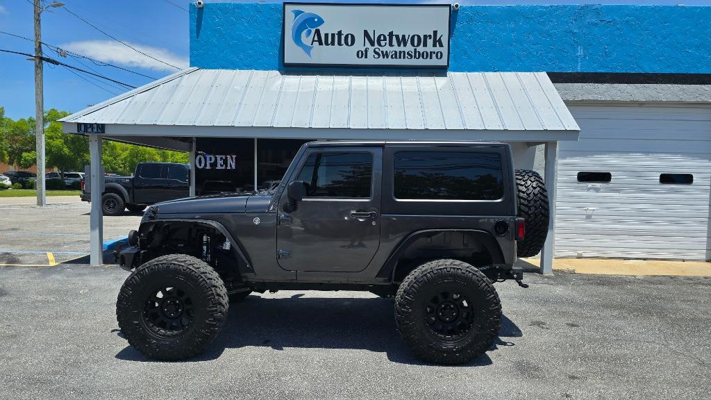 2016 Jeep Wrangler Willys Wheeler W's photo