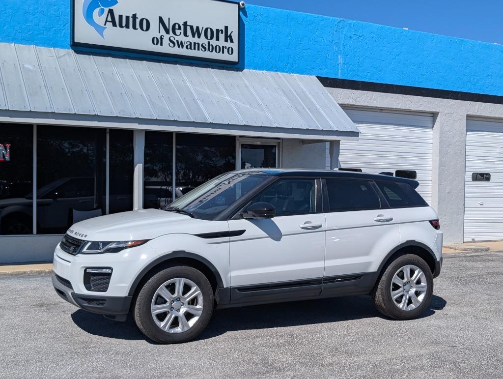 2019 Land Rover Range Rover Evoque SE's photo