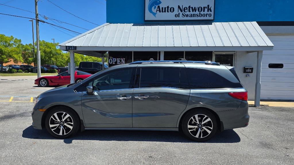 2019 Honda Odyssey Elite's photo