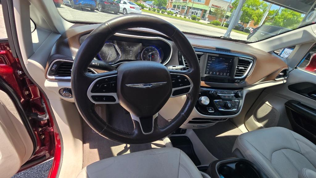 2020 Chrysler Pacifica Touring L - Photo 8
