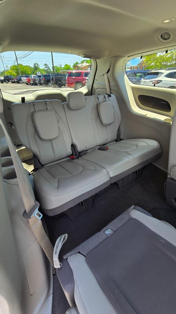 2020 Chrysler Pacifica Touring L - Photo 17