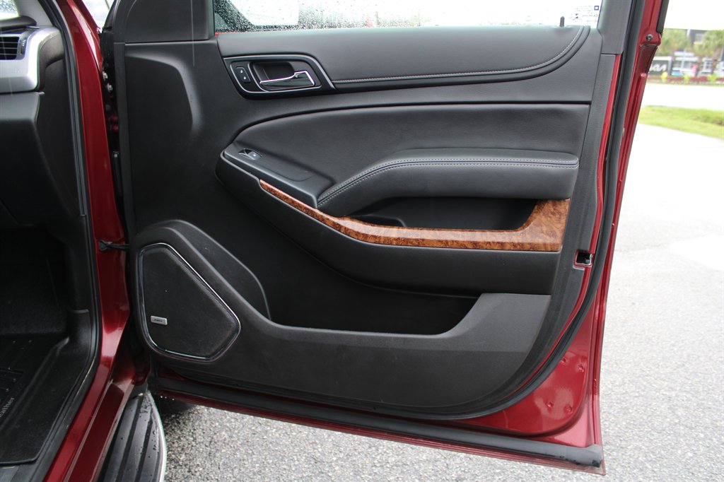 2020 Chevrolet Suburban Premier - Photo 17
