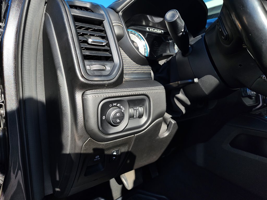 2019 RAM Ram 1500 Pickup Limited photo 16